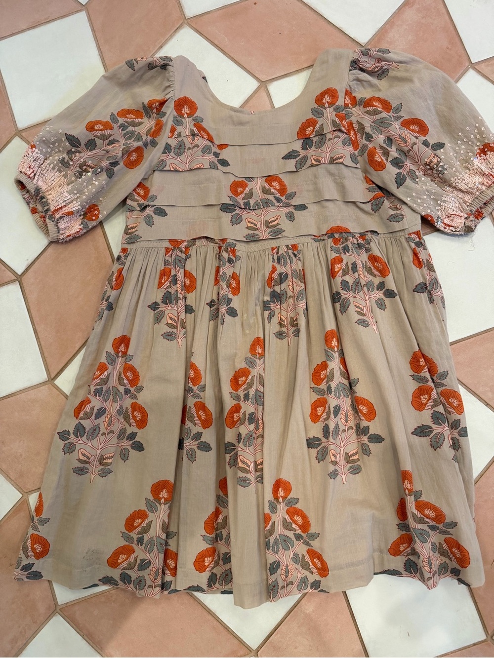 Girls 7y pink chicken dress flowers and sequins
